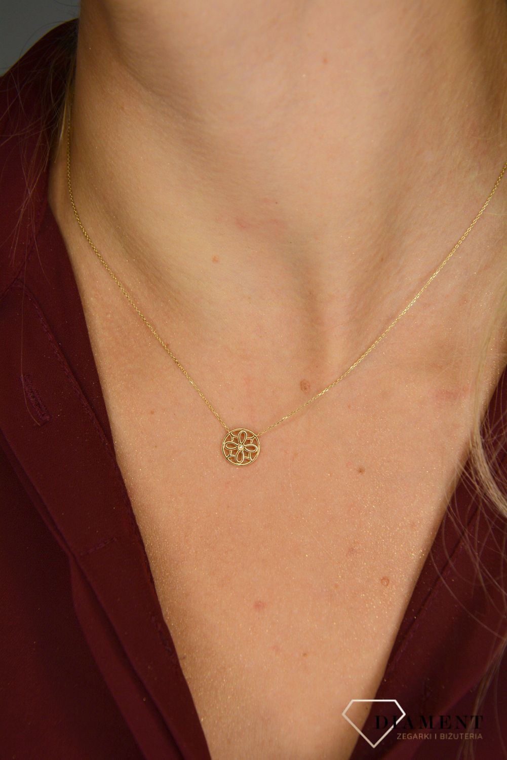 Złoty naszyjnik 'ażurowe kółko z brylantem' 0660073516v.jpg